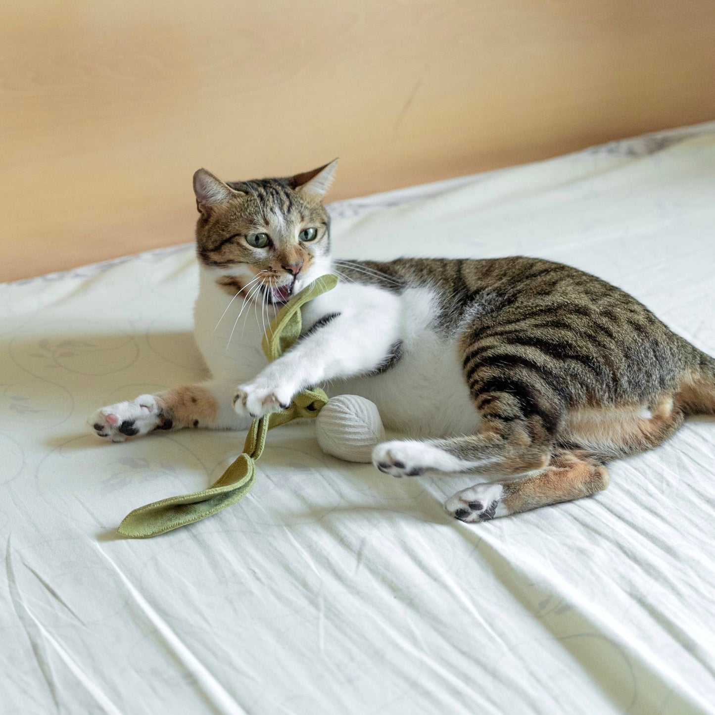 Jouet pour Chat Radis Crème